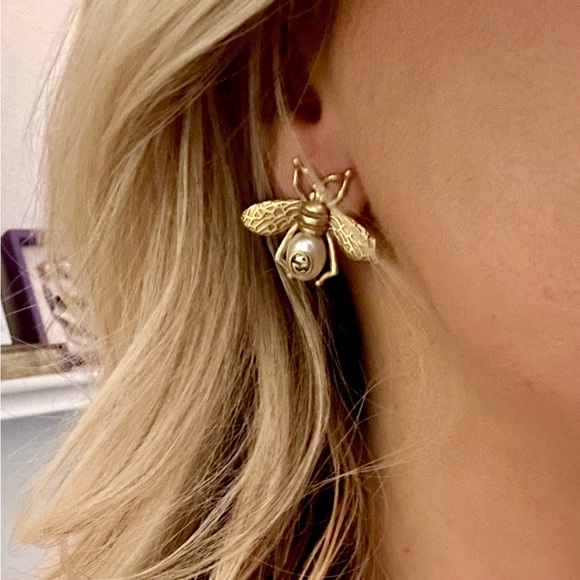 Gucci Gold Brass Bumble Bee Stud Earrings Gucci Logo - Picture 1 of 5